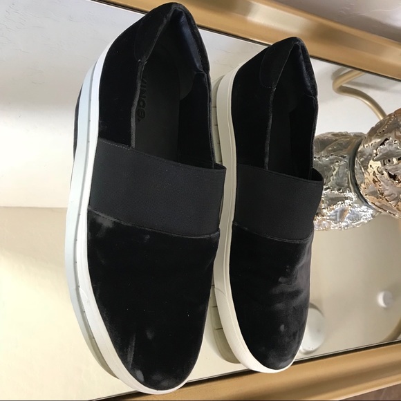 Vince Velvet ‘Corbin’ Slip On Sneakers - Picture 3 of 8
